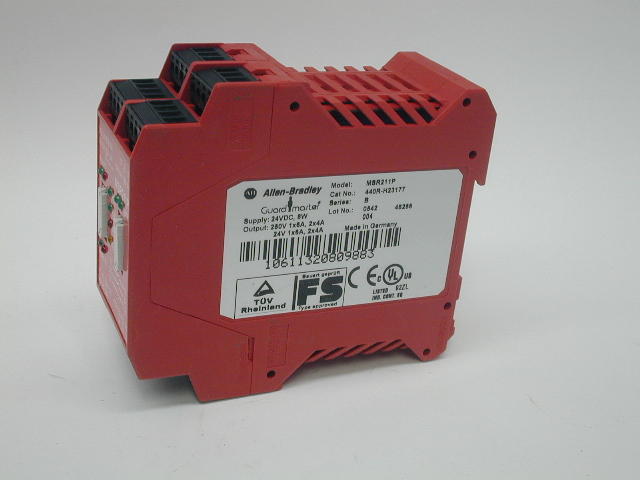 Allen-bradley MSR211P monitoring safety relay ~I3