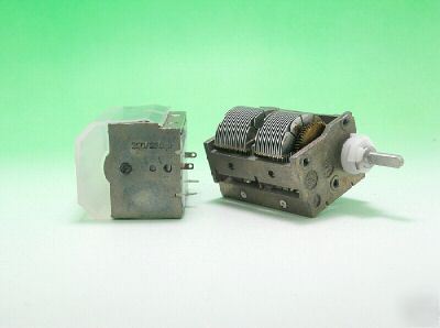 Dual air variable unitra capacitor 380/320PF nos 2PCS.