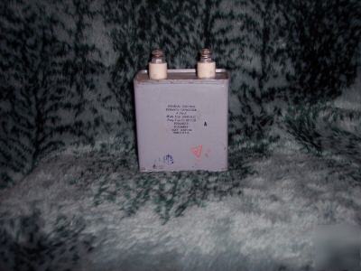 General electric pyranol capacitor 4 mu-f 2000 d.c.