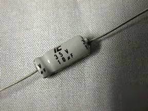 100 ic 10UF 35V electrolytic capacitors