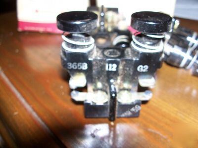 3 vintage ge pushbutton electric switches 365B112G2 