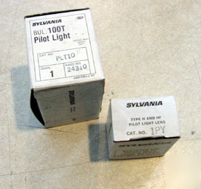 New sylvania 100T pilot light PLT10 in box