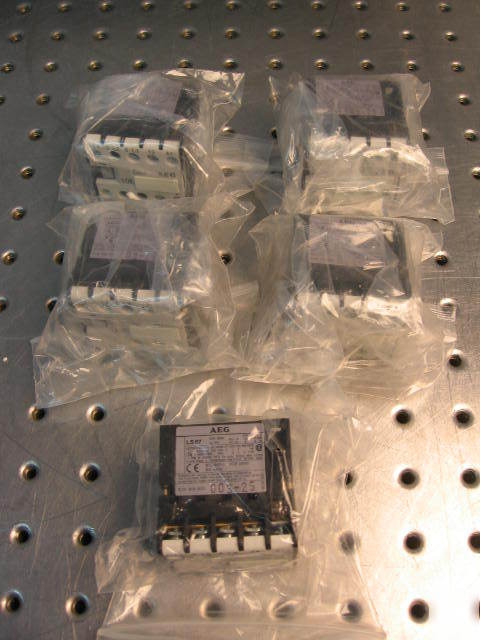 G37573 five aeg LS07 3-pole contactors