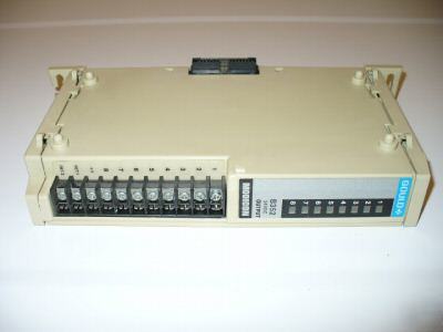 Gould modicon B352 micro 84 24VDC output module tested