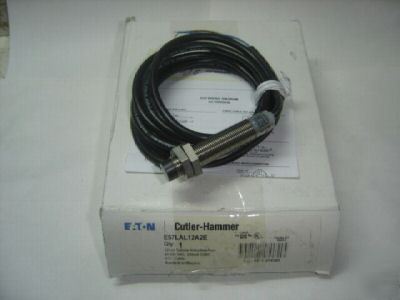 Cutler-hammer E57LAL12A2E proximity sensor 