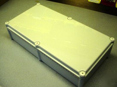 Non-metallic nema 4X IP67 enclosure 22X11X5 screw cover