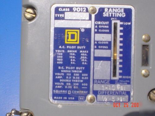 Pressure switch with differential F129E