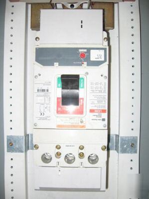 600 a distribution panel