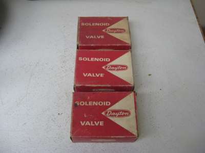 Dayton solenoid valve W9404(4A699) lot of 3