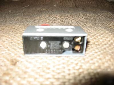 New lot of (2) 4CR burgess micro switches ( )