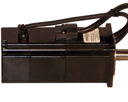 New yaskawa servo motor - part # sgmah-02AAF4C