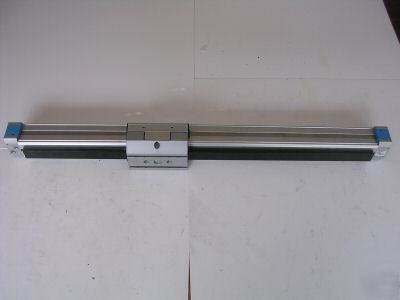 New festo linear pneumatic actuator, 25 by 500MM, dgpl