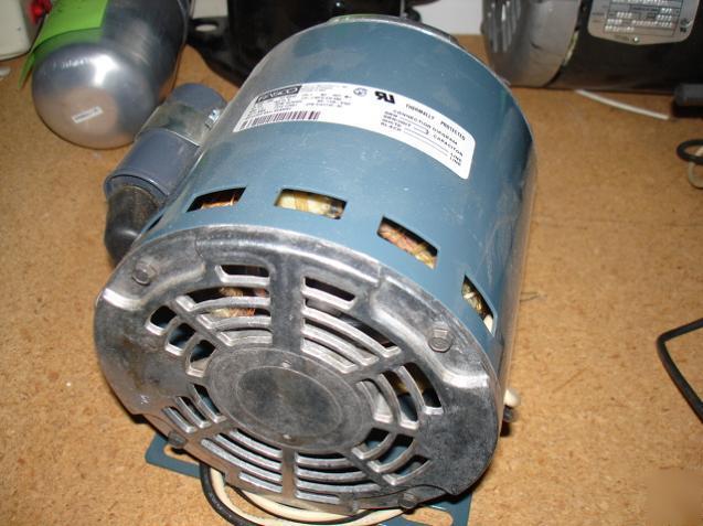 New fasco 1/4 hp U26B1 ph 1 fan motor 