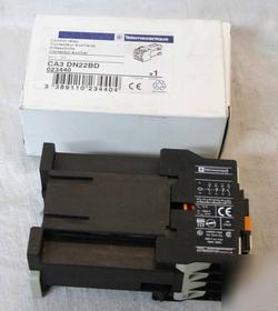 New telemecanique CA3 DN22BD control relay - 