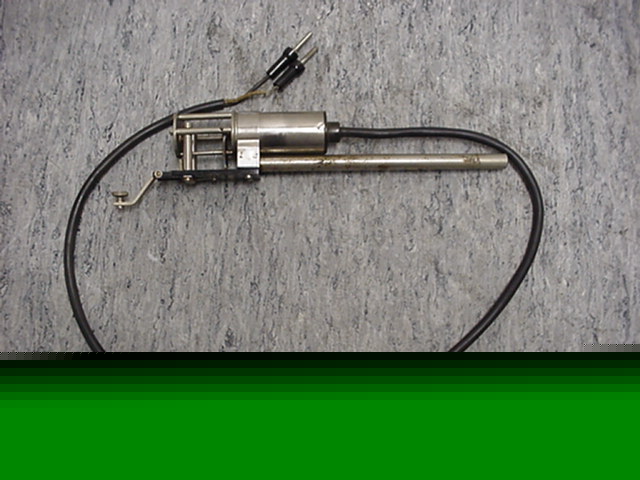 Leybold geared motor 4 - 10 volts runs very quietly