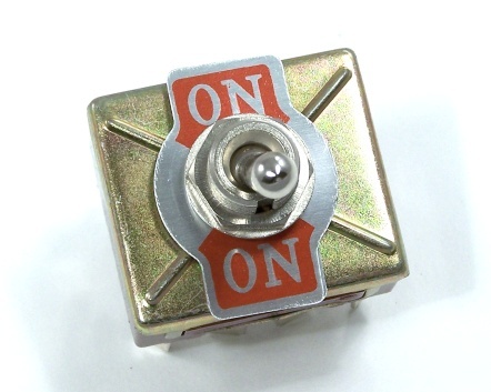 New panel mount toggle switch on/on 4 pole 32AMP spade