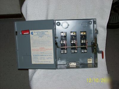Challenger 60 amp fuse safty switch disconnect 3 phase 