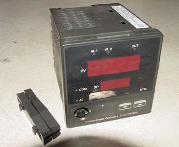 Consolidated controls temperature controller UT15