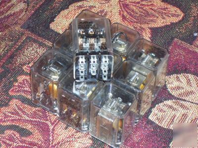 Potter-brumfield 24VDC 3 pole latching relays