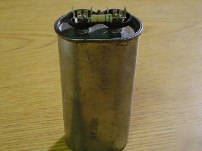 New 2 ronken 370V 25UF a/c motor run capacitors 