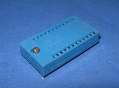 New textool 24-pin 3M econo zif socket blue 224-4844 