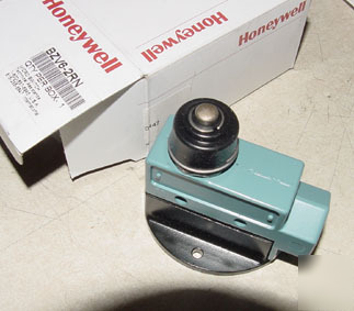 New honeywell limit switch BZV6-2RN in box