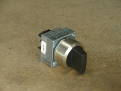 Siemens 3 position selector switch 3SB35-00-2VA11 