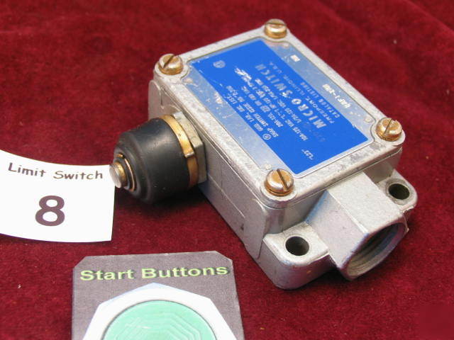 BAF12RN rh micro limit snap switch r-300 .............8