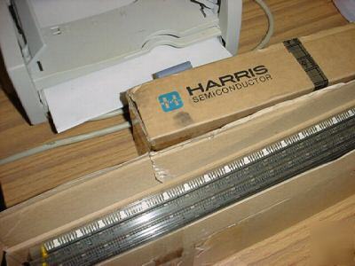 CD4047BE harris semiconductors, lots 25 units each