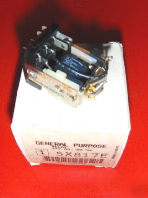 New dayton 24V general purpose relay 80033 5X817E