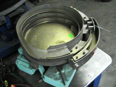 Service engineering vibratory parts feeder bowl 10 ccw