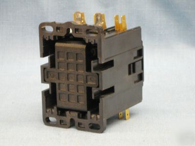 Square d definite purpose contactor 8910DPA33V09 5B117