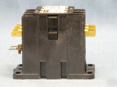 Square d definite purpose contactor 8910DPA33V09 5B117