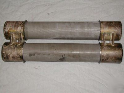 Westinghouse type cle-2, 4.8KV, 325A fuse