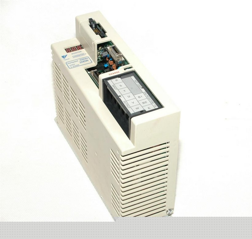 Yaskawa varispeed 808SBA SBA20P2 ac drive 0.2KW 230VAC
