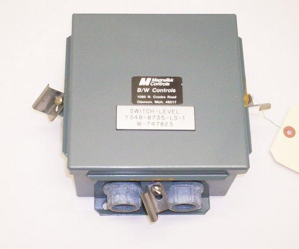 Bw controls series 5300 level switch safe relay box