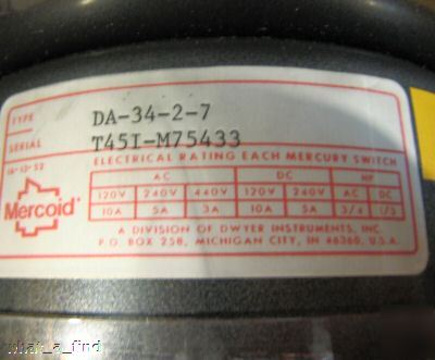 New mercoid dwyer da-34-2-7 pressure switch DA3427 