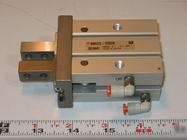 Smc MHZ2 parallel air gripper MHZ2-25DN