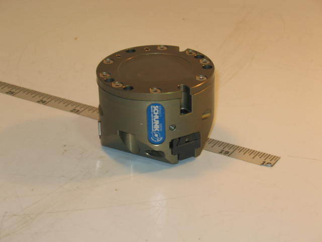 New schunk 3-finger pneumatic concentric gripper