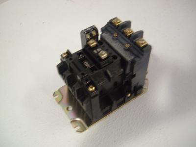 Allen bradley motor starter # 500-BOJ930 size 1