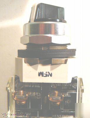 Ab allen bradley 800T oiltight pilot control switch 