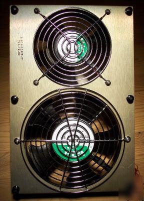 Nidec 2-fan chasis surface-mount coolng fans 172/119MM