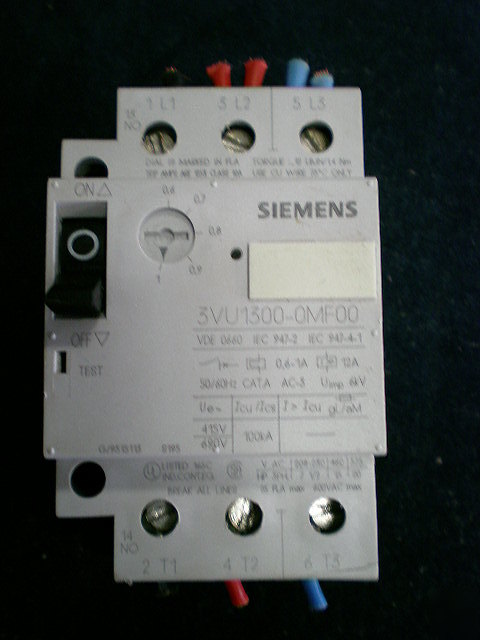 Siemens circuit breaker 3VU1300-0MF00