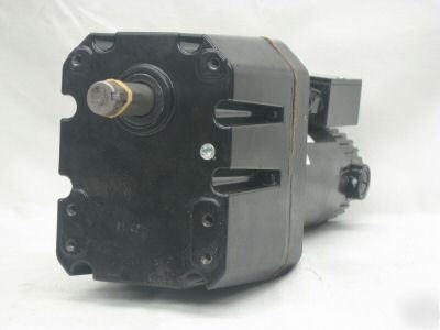 Dayton parallel shaft 90 vdc gearmotor 2H592