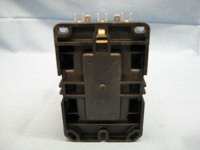 Square d definite purpose contactor 8910DPA73V02 2CF97