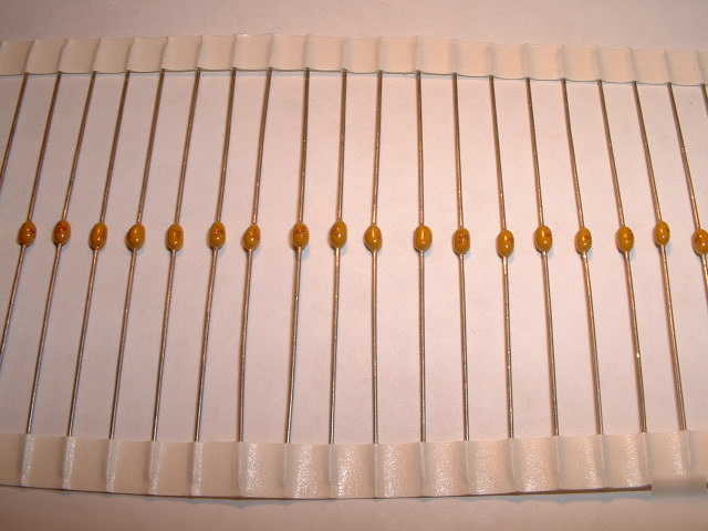 Ceramic capacitor 560PF 100V axial philips