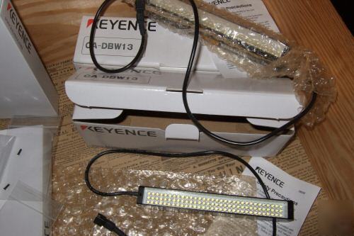 2 keyence bar leds lamps, illumination controller, more