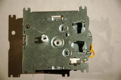 Invensys impulse drive timer 129D9177P020 146-600-13