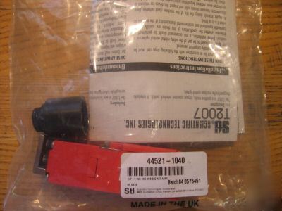 Sti scientific technologies 44521-1040 safety switch