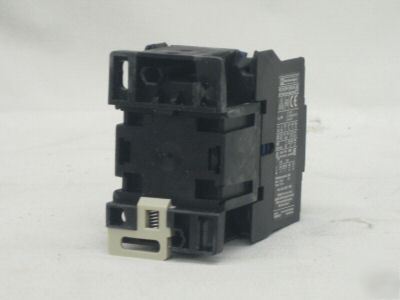 Telemecanique iec contactor LC1D1810B6